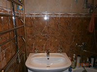 Фото установленной раковины в ванной №4